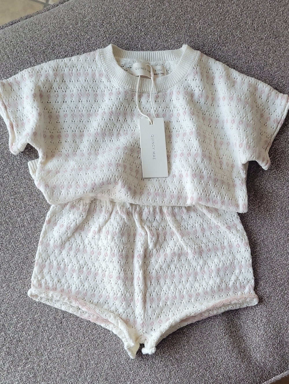 Quincy Mae Cream Knit Two-Piece Set with Pale Pink Detail 6 -12M - Picture 4 of 4